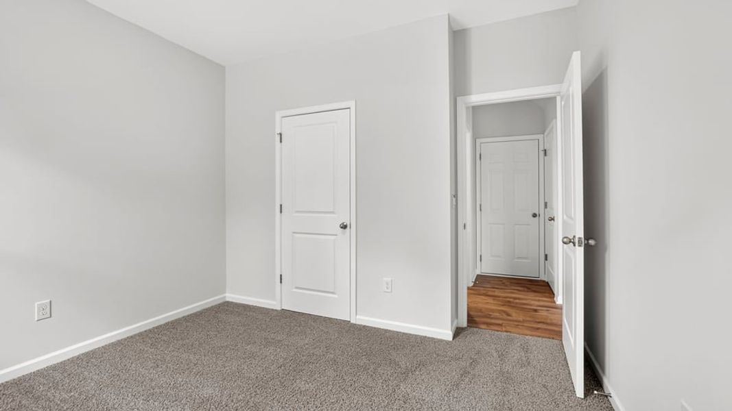 Spacious, unfurnished interior of a new home in Woodglen, Piedmont (Image 26). Spacious, unfurnished interior of a new home in Woodglen, Piedmont (Image 26).