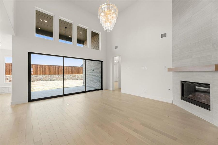 18. 3728 Meander - Family (2)