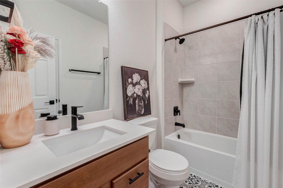 Furnished interior view inside a new home in , Katy (Image 17).