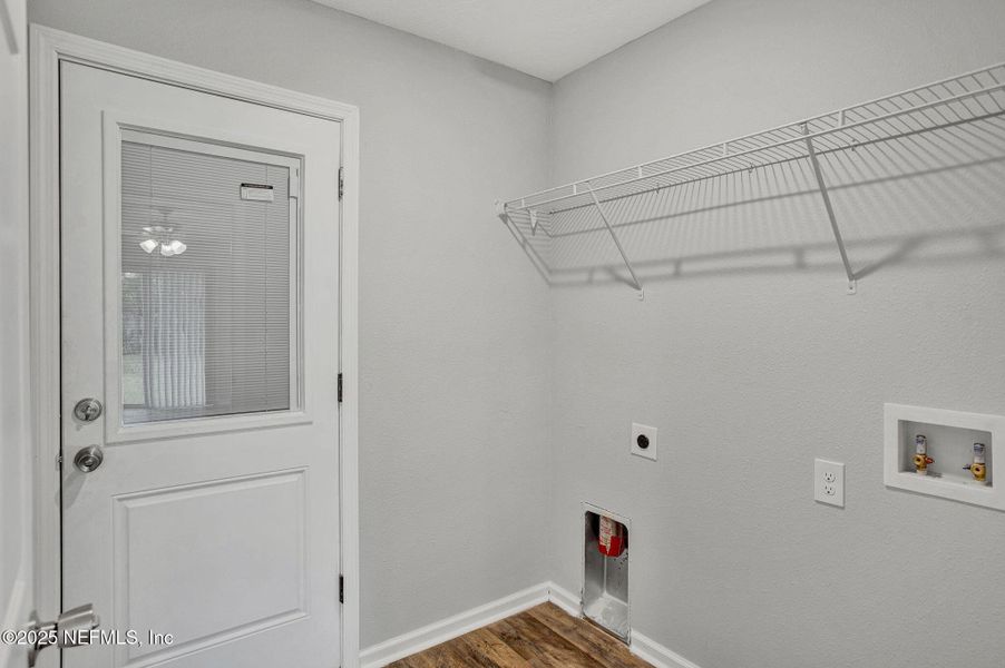 Furnished interior view inside a new home in , Jacksonville (Image 8).