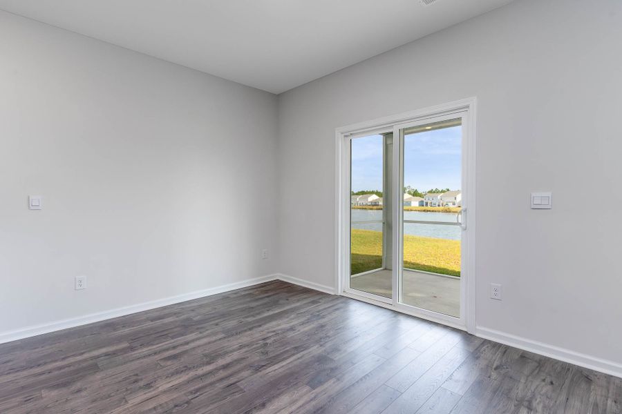 Representative unfurnished interior of a home built from the HAYDEN by D.R. Horton in South Haven, Camden (Image 10).