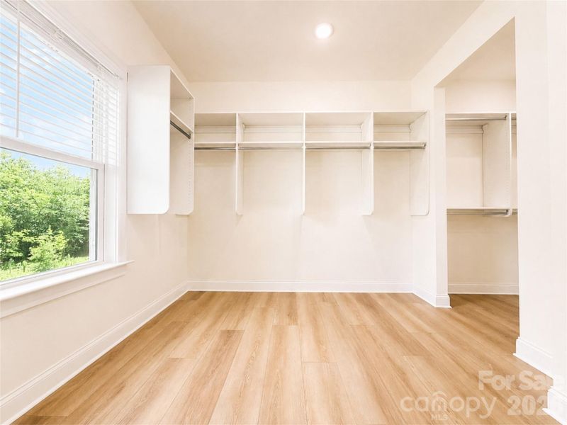 Spacious, unfurnished interior of a new home in , Charlotte (Image 26).