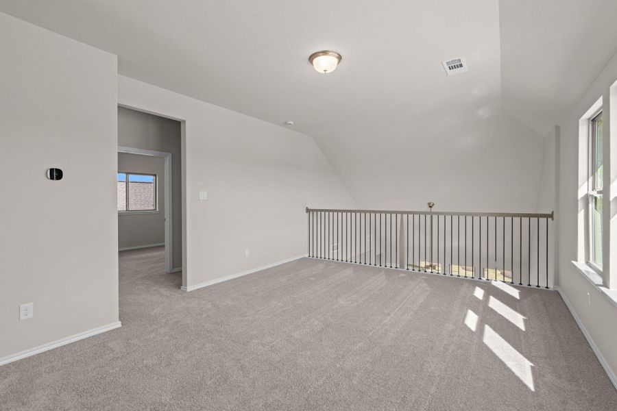 Spacious, unfurnished interior of a new home in Bridgeland 40', Cypress (Image 19). Spacious, unfurnished interior of a new home in Bridgeland 40', Cypress (Image 19).