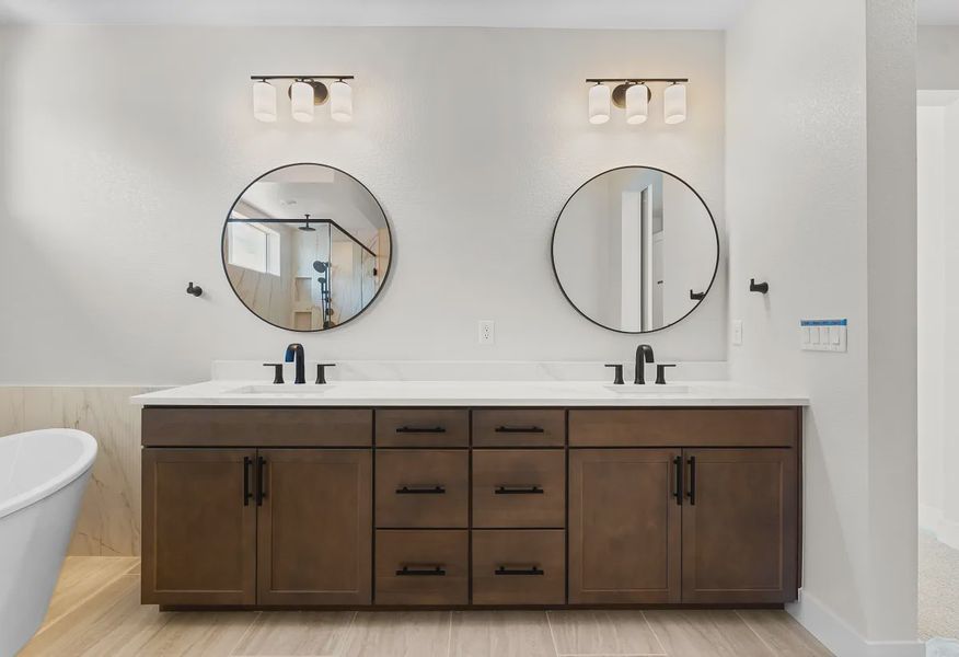 Homesite 3712 Primary Bath - 9 of 19