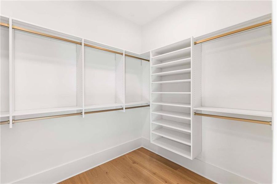 Spacious, unfurnished interior of a new home in , Sandy Springs (Image 67).