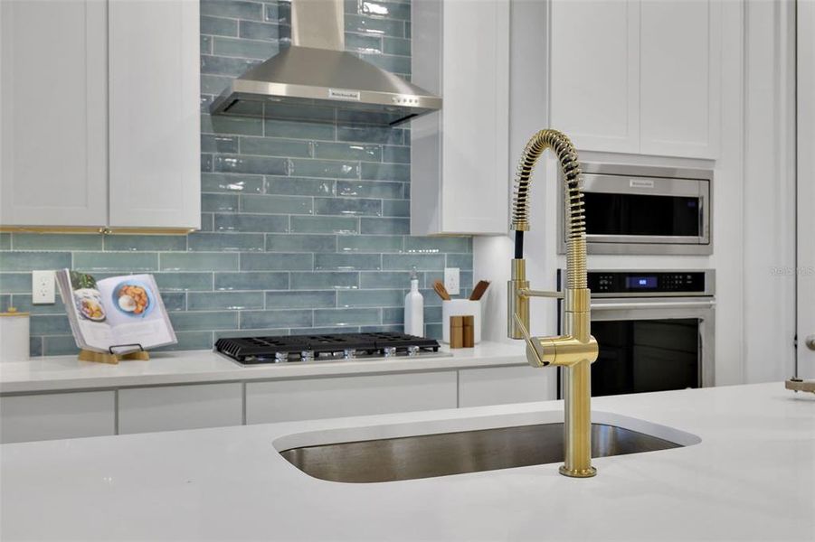 Close-up of interior finishes inside a home in Creekside Run at Babcock Ranch, Punta Gorda (Image 19).