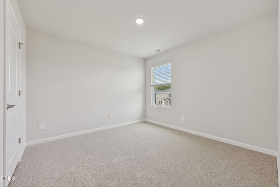 30-web-or-mls-Raleigh - Oak Manor - 744