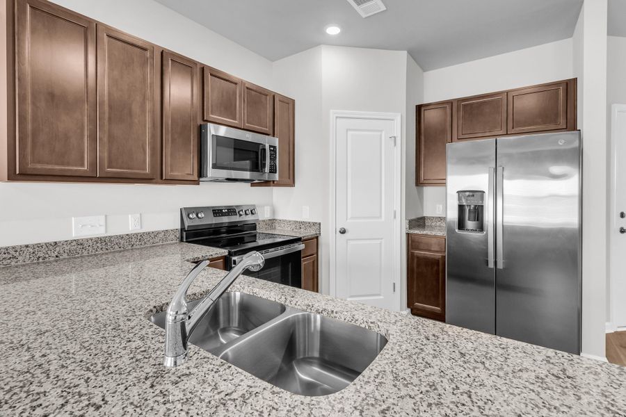 Furnished interior view inside a new home in Central Creek, Goose Creek (Image 38).