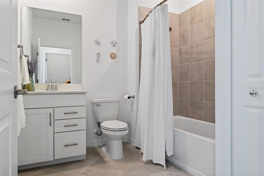 Furnished interior view inside a new home in , Venice (Image 8).