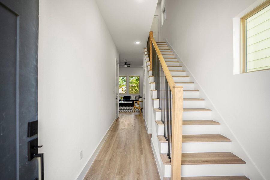 Spacious, unfurnished interior of a new home in , Houston (Image 38).