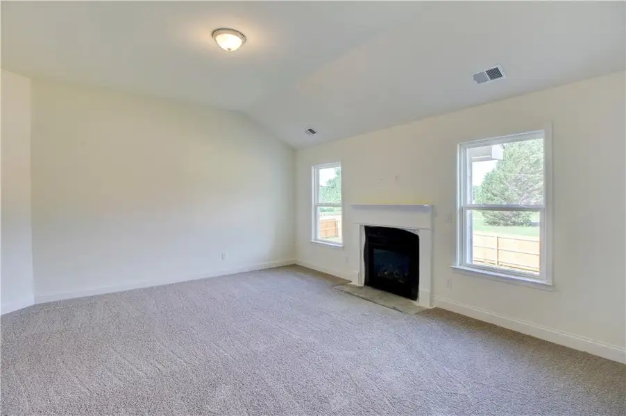 Spacious, unfurnished interior of a new home in , Covington (Image 12).