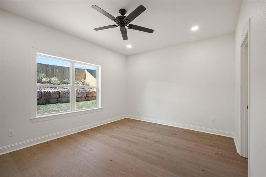Spacious, unfurnished interior of a new home in , Athens (Image 27).