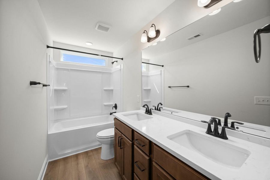 Furnished interior view inside a new home in Pisgah Park, Kernersville (Image 13).