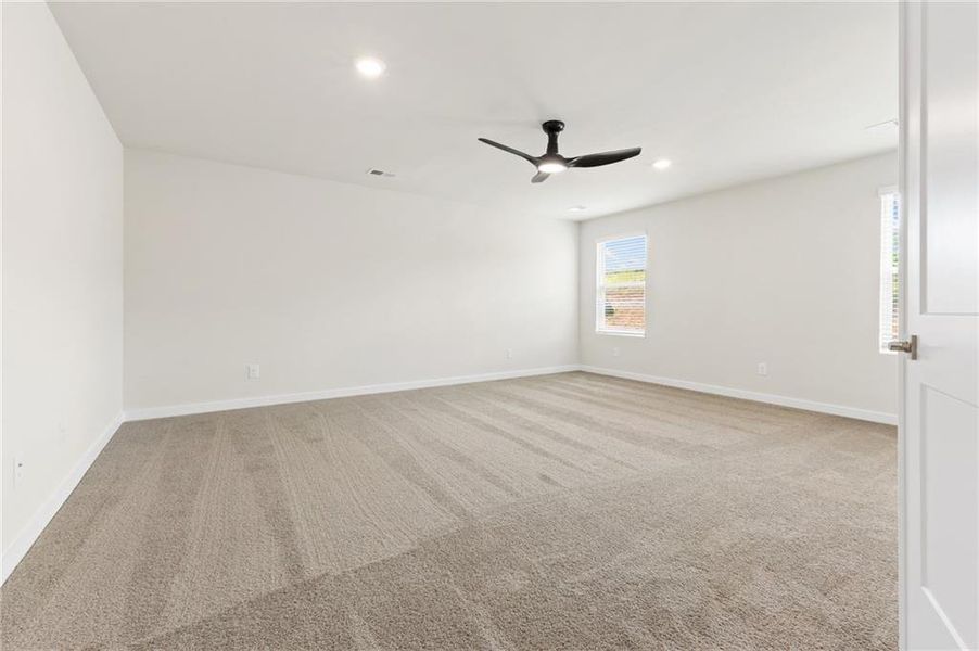 Spacious, unfurnished interior of a new home in Fern Dale, Fairburn (Image 9).