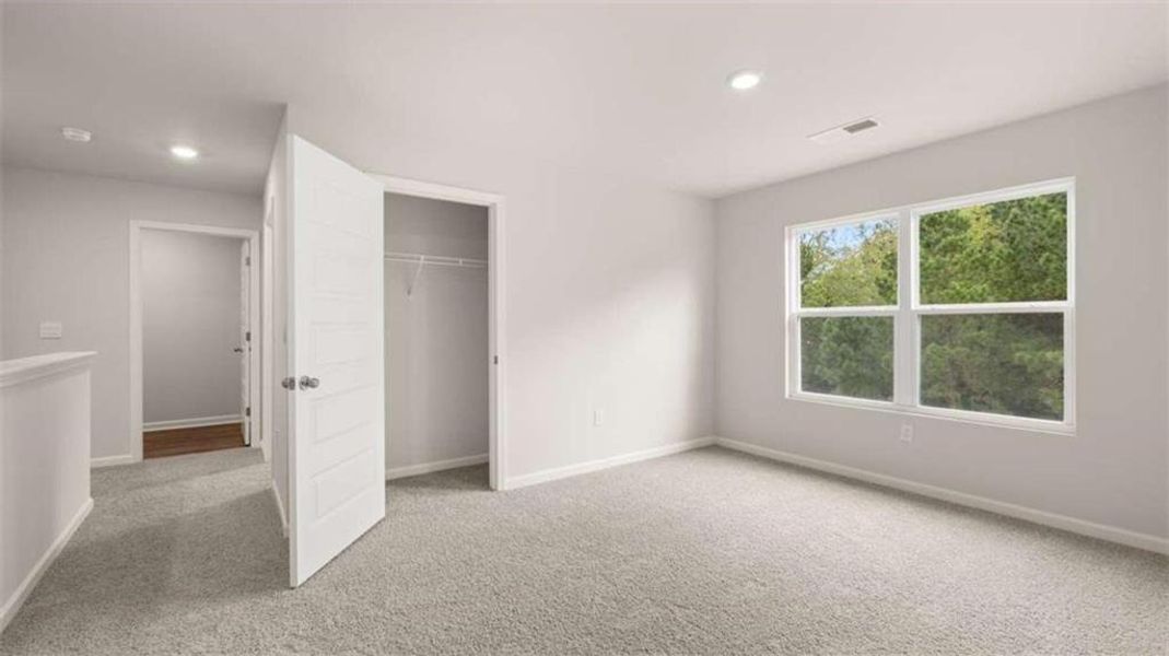 Spacious, unfurnished interior of a new home in Cedar Ridge - Locust Grove Station, Locust Grove (Image 19).