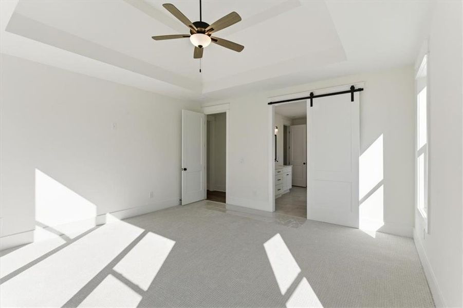 Spacious, unfurnished interior of a new home in , Waleska (Image 29).