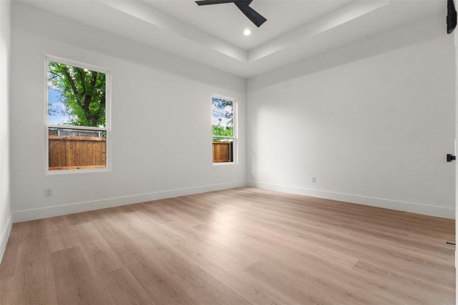 Spacious, unfurnished interior of a new home in , Dallas (Image 26).
