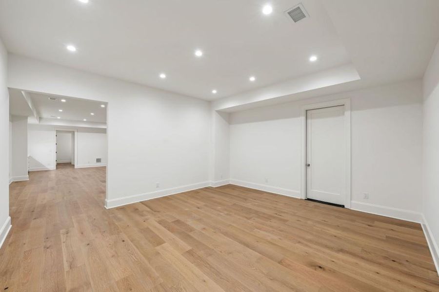 Spacious, unfurnished interior of a new home in , Atlanta (Image 53). Spacious, unfurnished interior of a new home in , Atlanta (Image 53).