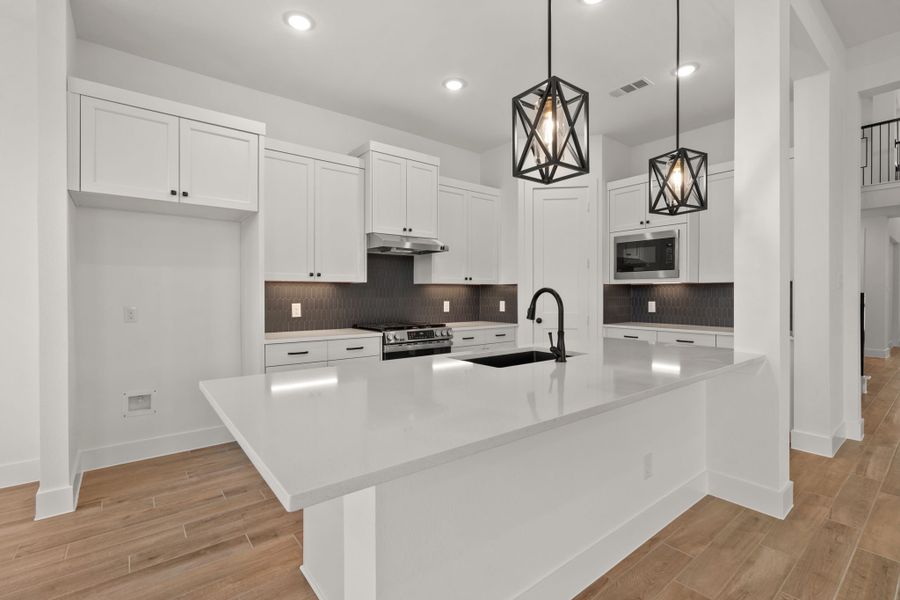 Representative furnished interior of a home built from the Pendleton by Chesmar Homes in Jordan Ranch, Fulshear (Image 4).