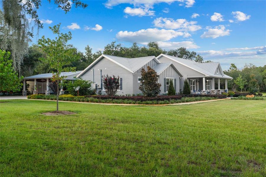 Front exterior of a new home in , Dunnellon, FL, highlighting curb appeal (Image 31).