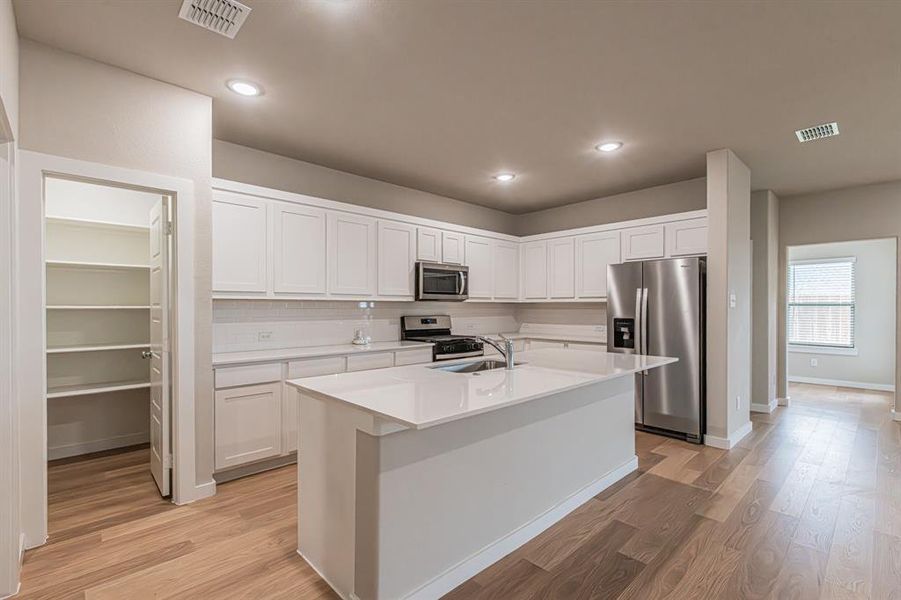 Furnished interior view inside a new home in Elevon, Lavon (Image 7).