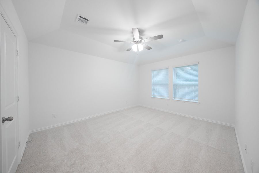 Spacious, unfurnished interior of a new home in Churchill, Anna (Image 13). Spacious, unfurnished interior of a new home in Churchill, Anna (Image 13).