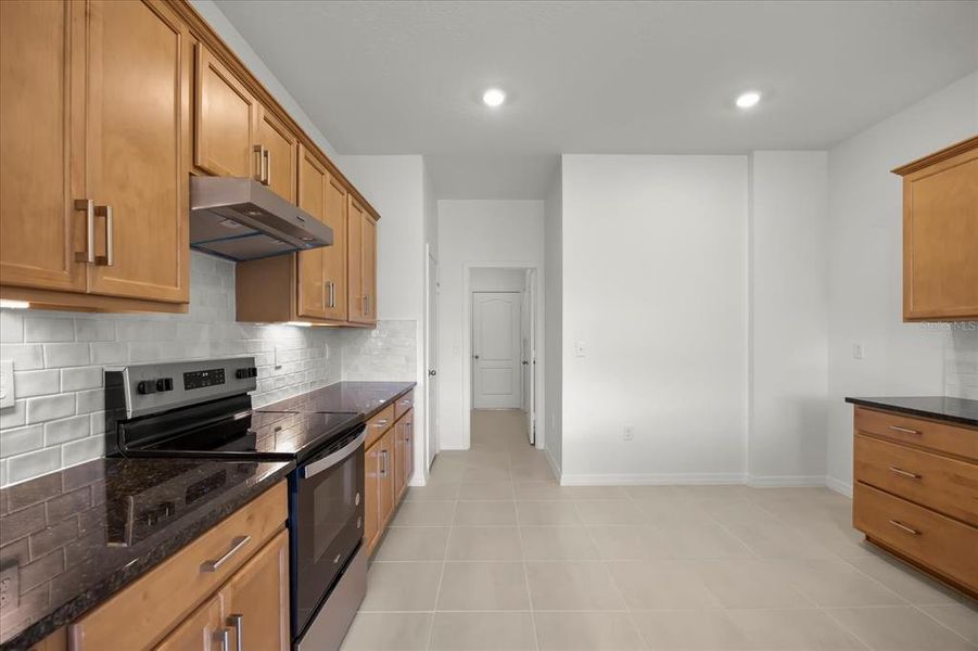 Furnished interior view inside a new home in Hickory Ranch, Auburndale (Image 6).