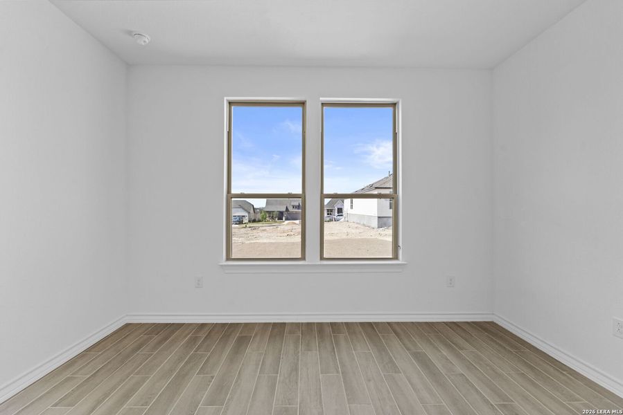 Spacious, unfurnished interior of a new home in Del Webb New Braunfels at Veramendi, New Braunfels (Image 34).