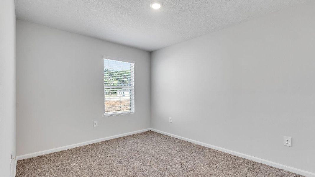 Spacious, unfurnished interior of a new home in Wesley Park, Crawfordville (Image 26).