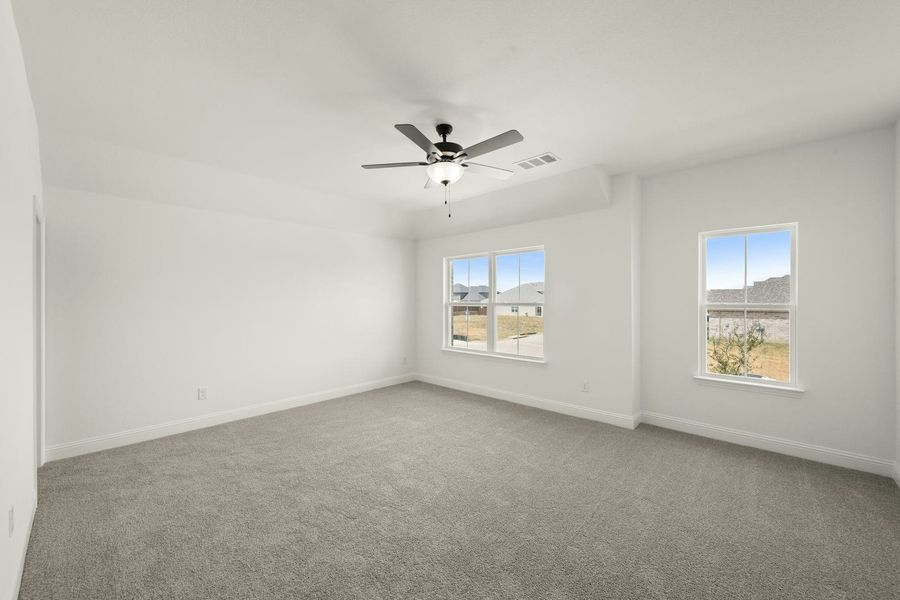 Spacious, unfurnished interior of a new home in Westside Preserve, Midlothian (Image 27).