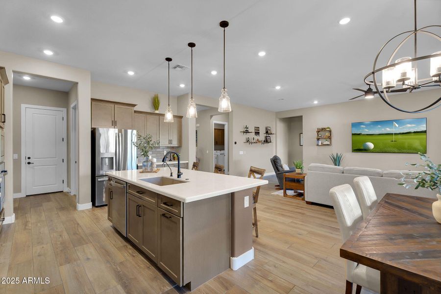 20-web-or-mls-National Trail-14 20-web-or-mls-National Trail-14