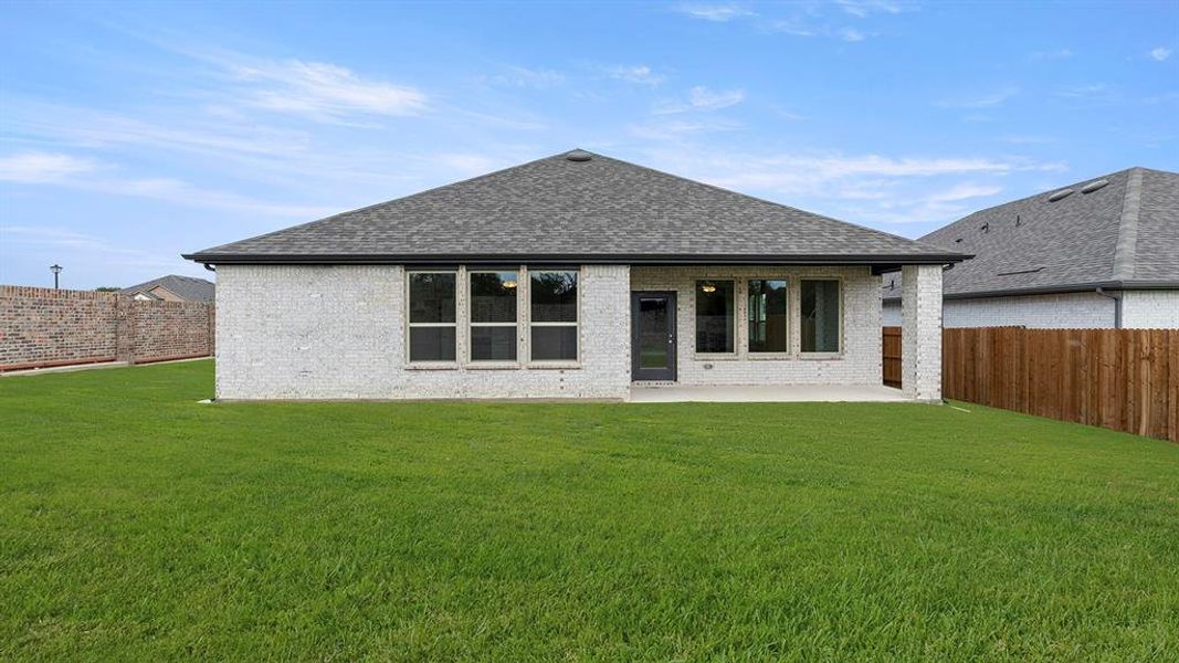 26. 1101 Rushing - Back