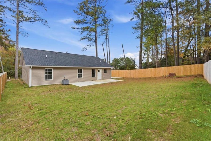 Exterior details and patio area of a home in , Rome (Image 24).