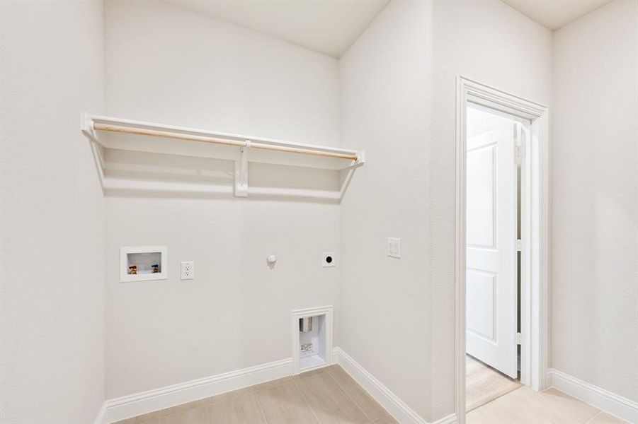 Spacious, unfurnished interior of a new home in Ridge Ranch Classic 60, Mesquite (Image 26).