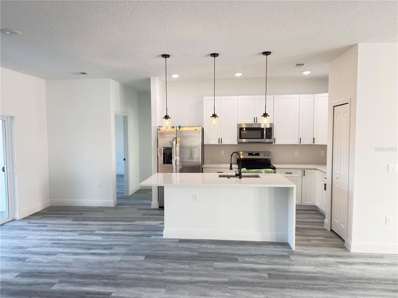 Furnished interior view inside a new home in , Ocala (Image 8).