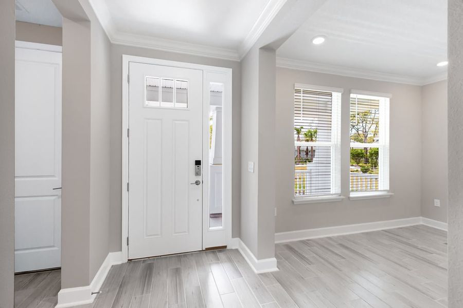 Representative unfurnished interior of a home built from the La Palma by Taylor Morrison in Osprey Cove, St. Marys (Image 30).