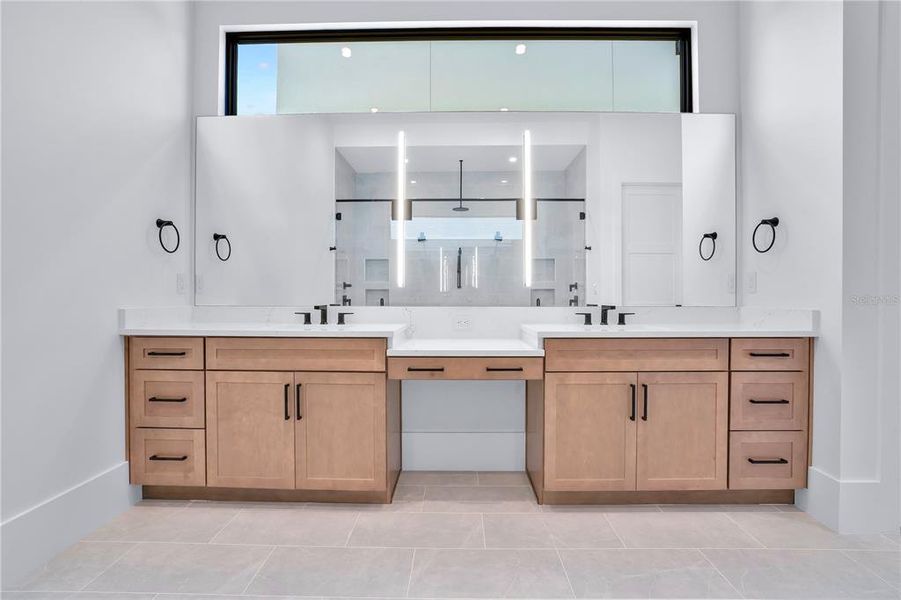 Furnished interior view inside a new home in , Orlando (Image 13).