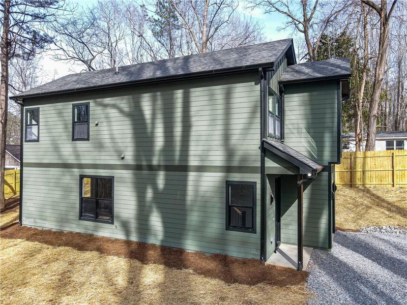 Exterior details and patio area of a home in , Dawsonville (Image 21).