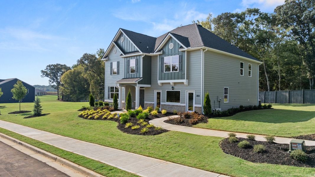 Representative exterior photo of a completed home built from the Halton by D.R. Horton in Jackson Landing, Jefferson, GA (Image 22).
