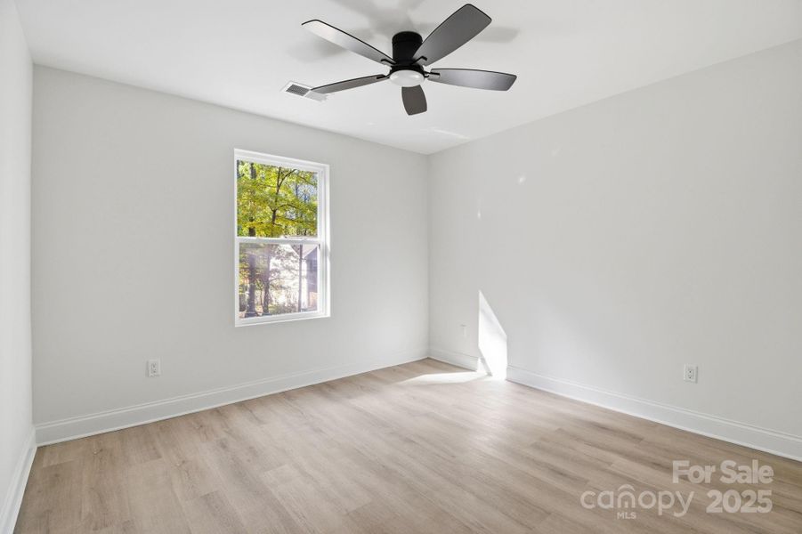 Spacious, unfurnished interior of a new home in , Charlotte (Image 12).