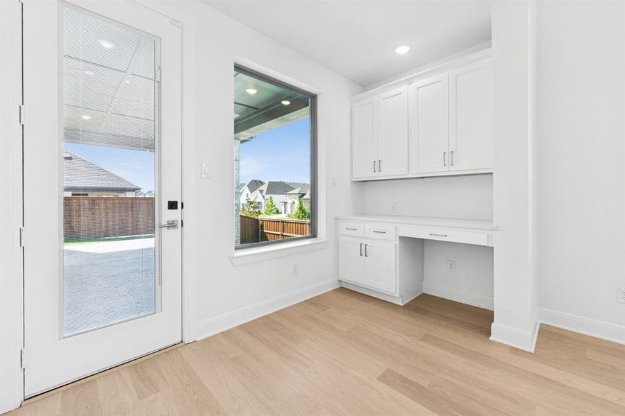 Furnished interior view inside a new home in , Mansfield (Image 13).