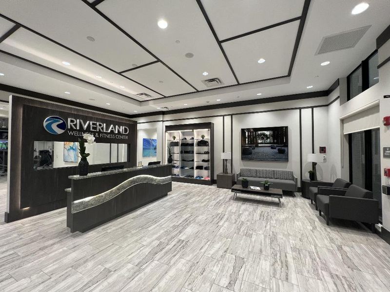 Riverland Wellnes and Fitness Center Lob