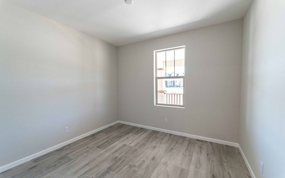 Spacious, unfurnished interior of a new home in Heritage Pointe, Chino Valley (Image 13).