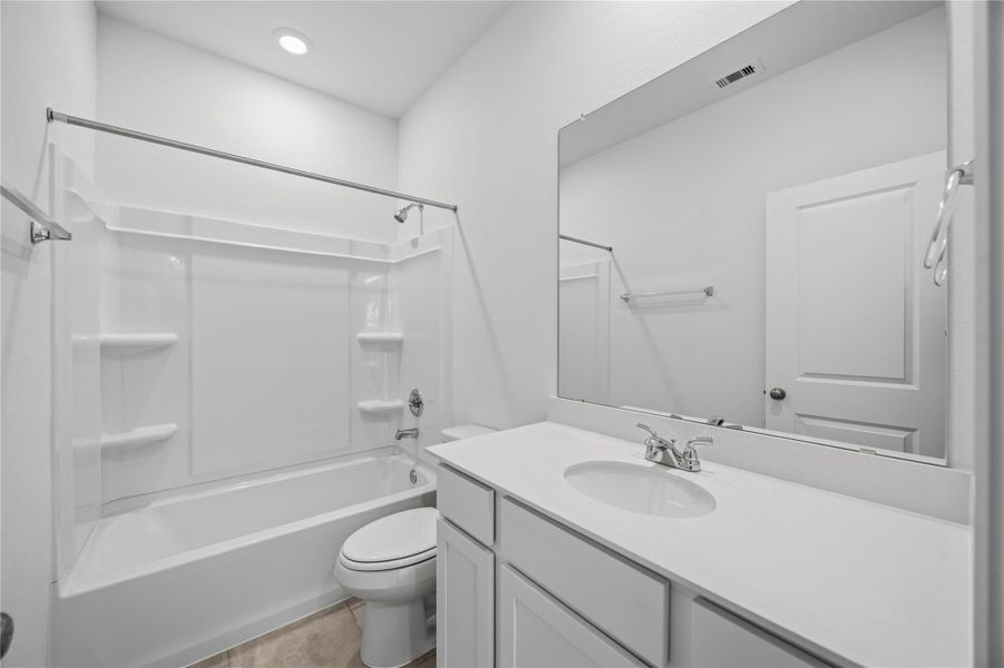 Furnished interior view inside a new home in La Segarra 40', Brookshire (Image 13). Furnished interior view inside a new home in La Segarra 40', Brookshire (Image 13).