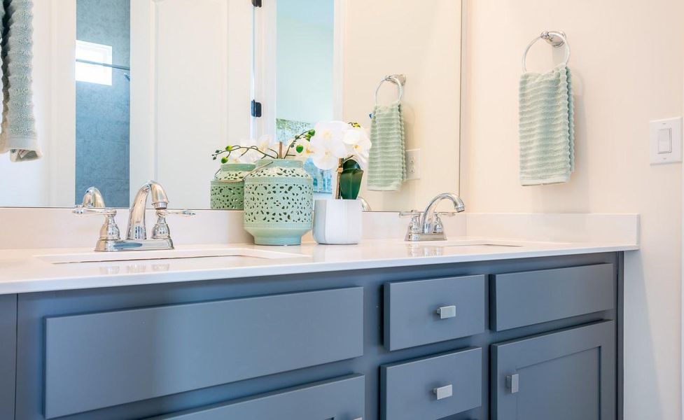 Representative interior finishes for a home built from the Columbia by Greybrook Homes in Shepherds Trace, Clover (Image 24).