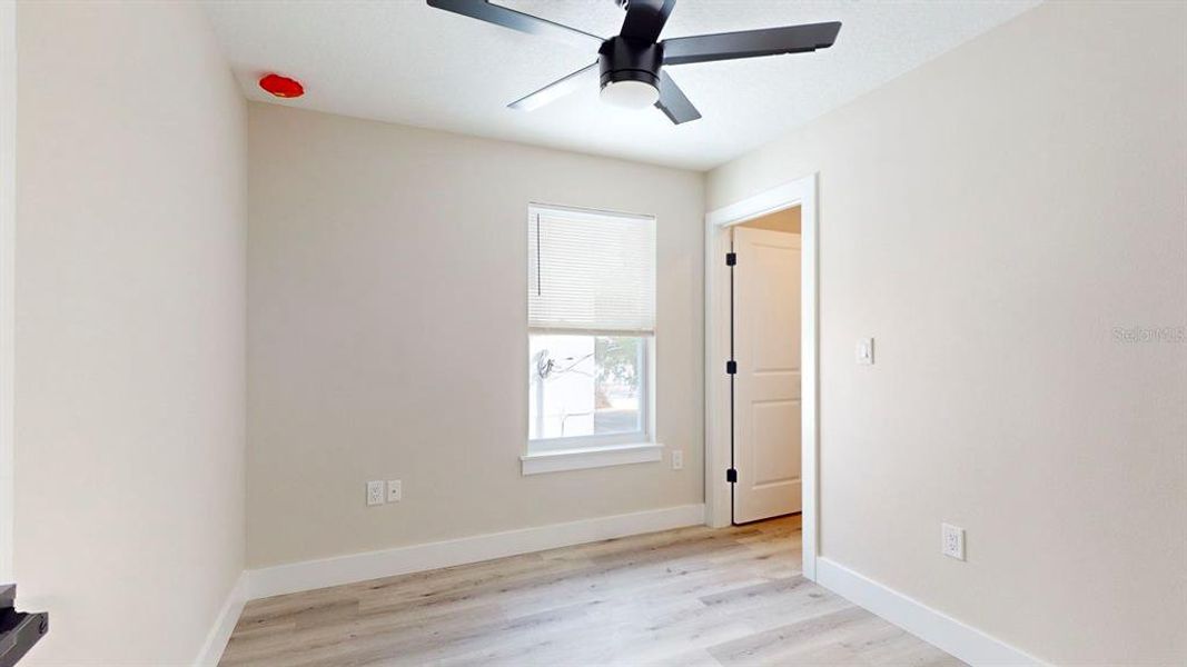 Spacious, unfurnished interior of a new home in , St. Petersburg (Image 61).