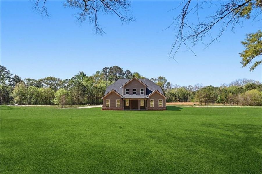 Image 83 of a home in .