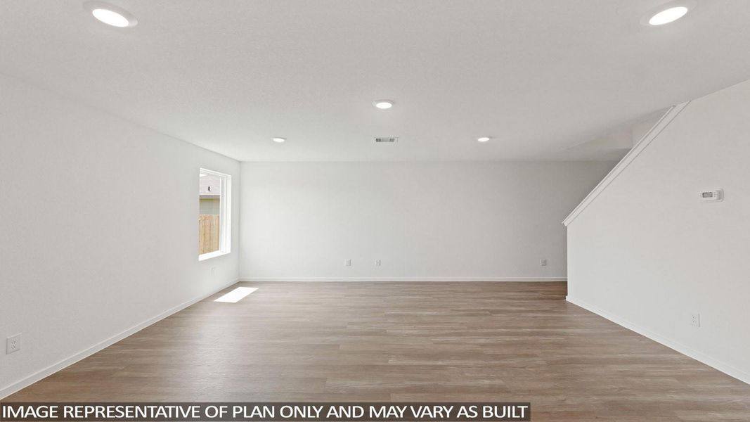 Spacious, unfurnished interior of a new home in Lexington Heights, Willis (Image 12).