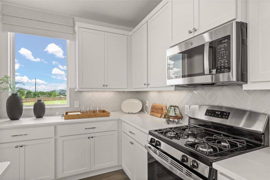 **Photos are representative of the floor plan and not of the actual home** **Photos are representative of the floor plan and not of the actual home**