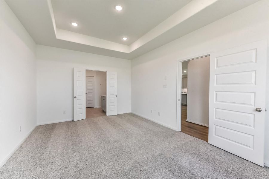 Spacious, unfurnished interior of a new home in River Ranch Meadows, Dayton (Image 29).